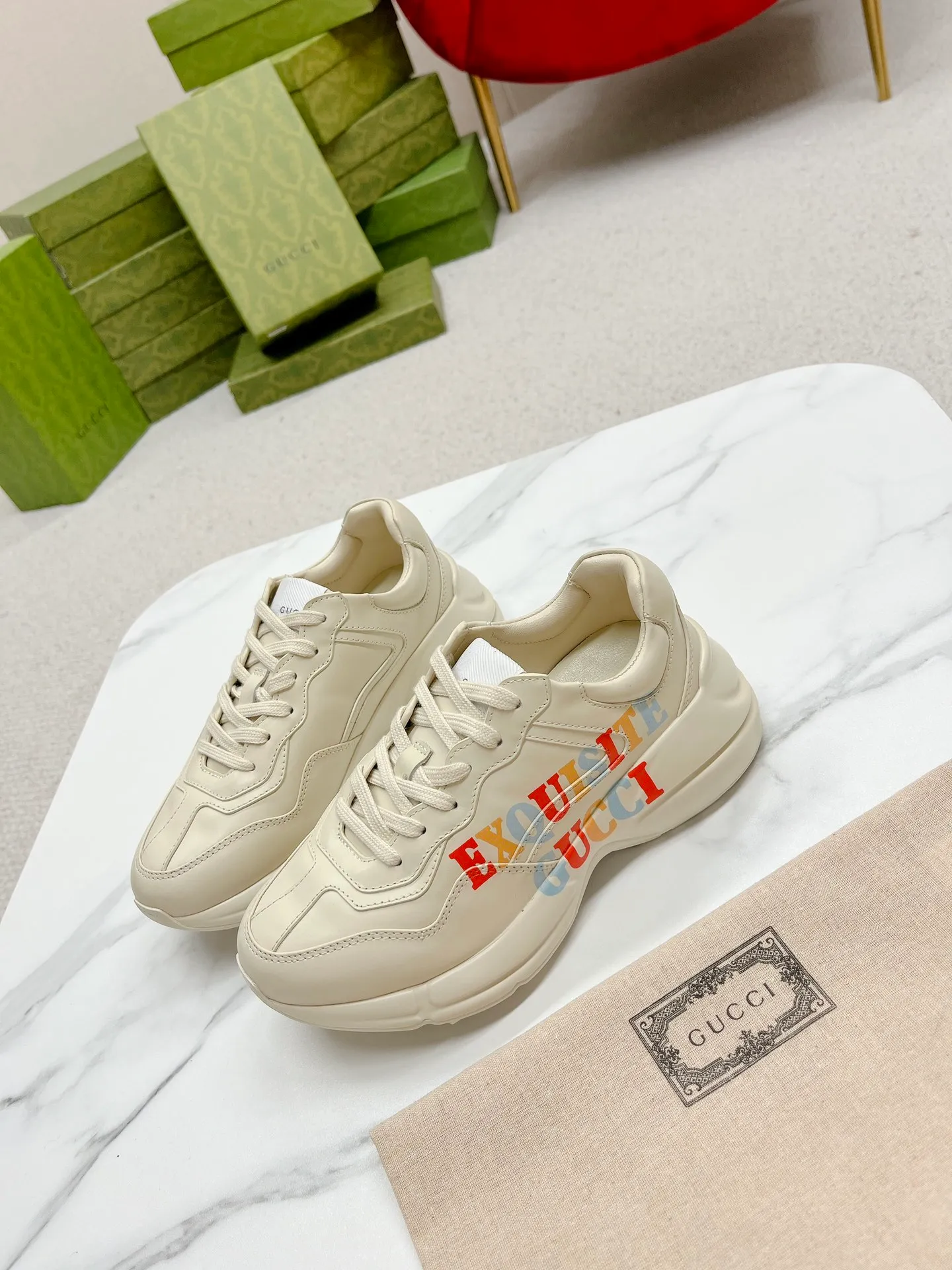 👟👟Ex-factory price 700👟👟 Men +10 Gucci’s top version of couple’s dad shoes series is new! 🖤 ⚠GG couple’s dad shoes have been very popular in recent years; new colors are updated constantly; new colors are updated, and our home and counters have new ones at the same time. This classic dad shoe is popular among celebrities and Internet celebrities. Anchors and others are sure to plant grass and call ❤ Classic fashion style, distressed leather surface, 5D drawing printing; mixed surface splicing colors, etc... Original customization (off-white eco-friendly cowhide, first layer of cowhide inside), original outsole... Shiny colorful drawings embellish the sides of the shoe body, old color rubbing, package production technology, 1:1 creation / only to make the best shoes. ⚠️ Comes with high-end full package at the counter. …………………………………………………… 👑❥∙Colour: Doraemon model/Mickey Mouse model/Lip model/Donald Duck model/Anchor model/Classic red and green striped logo model/NY letter model/Rainbow letter model/Red ebony cloth model/G letter pink cloth model/North Face joint model/Little Bear model/New blue color model/New orange color model 👑❥∙Size: Women’s model 35-40 Men's 39-44